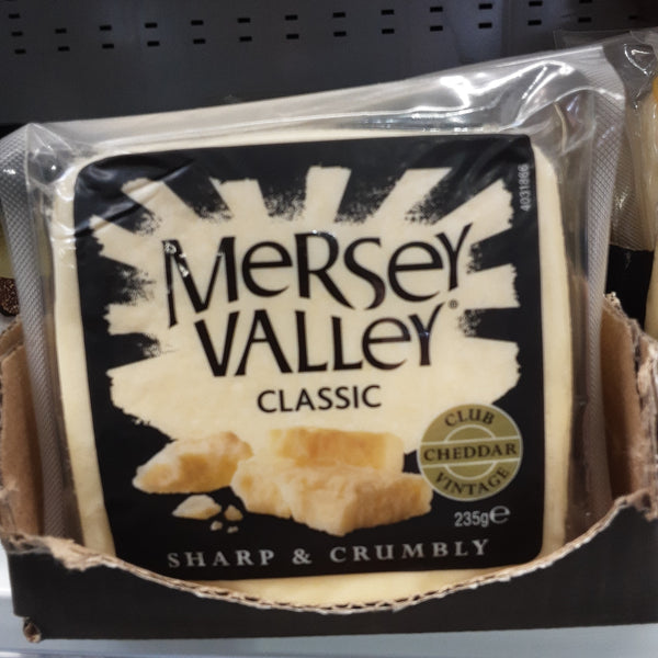 Mersey Valley Classic Cheddar 235g